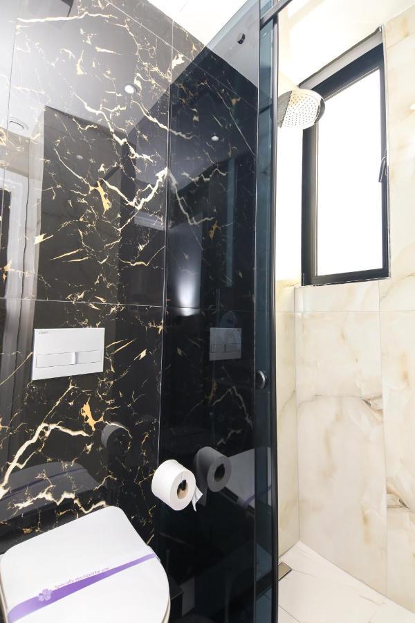 N Hotel City Center By Noshi Tirana Bagian luar foto