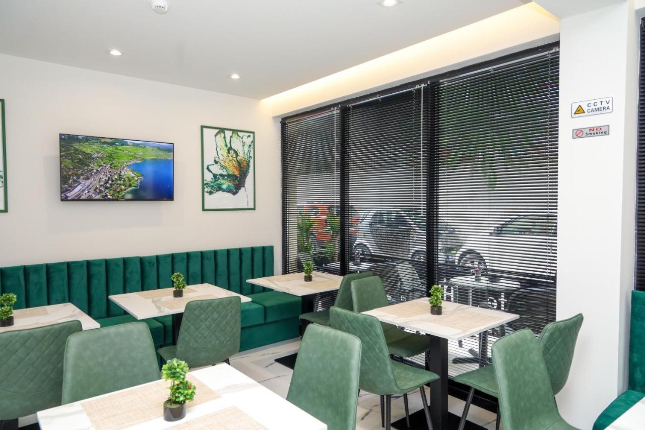 N Hotel City Center By Noshi Tirana Bagian luar foto